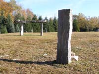 6l_stone_henge_neighbor